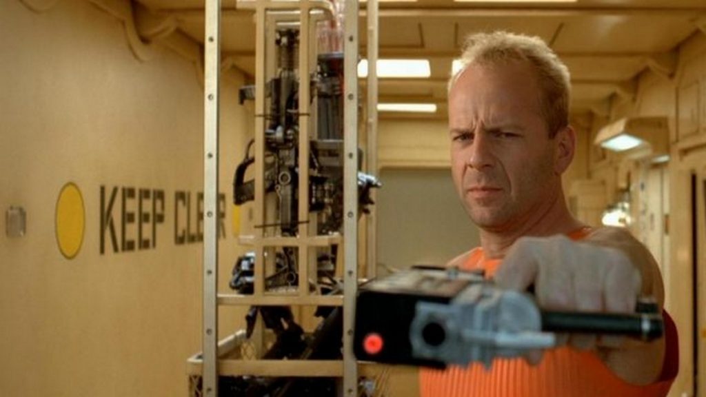 bruce willis 4 |  Bruce Willis se retira de la actuación por afasia  Zestradar