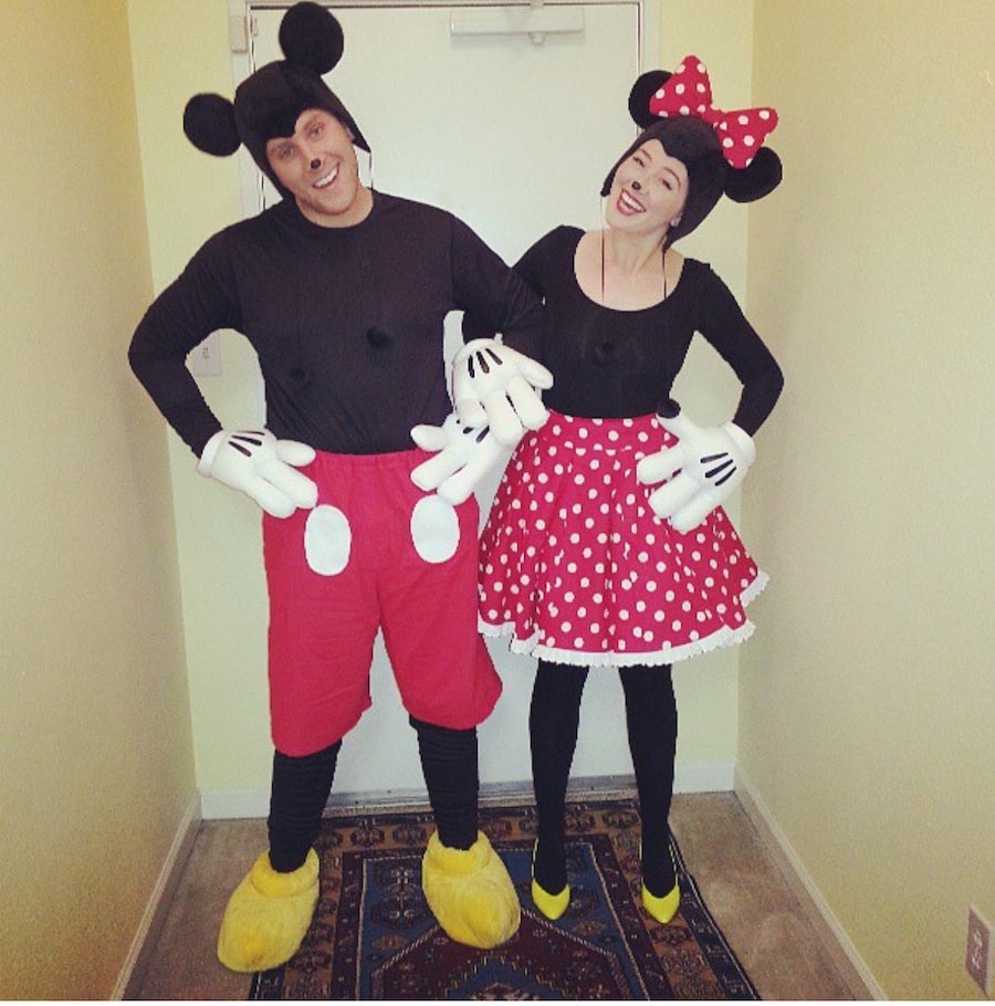 Mickey y Minnie |  Las 8 mejores ideas para disfraces de Halloween para parejas |  Zest Radar: