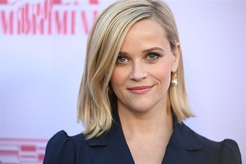 Reese Witherspoon |:  8 celebridades que trabajaron duro en su apariencia y se convirtieron en diosas  Zestradar