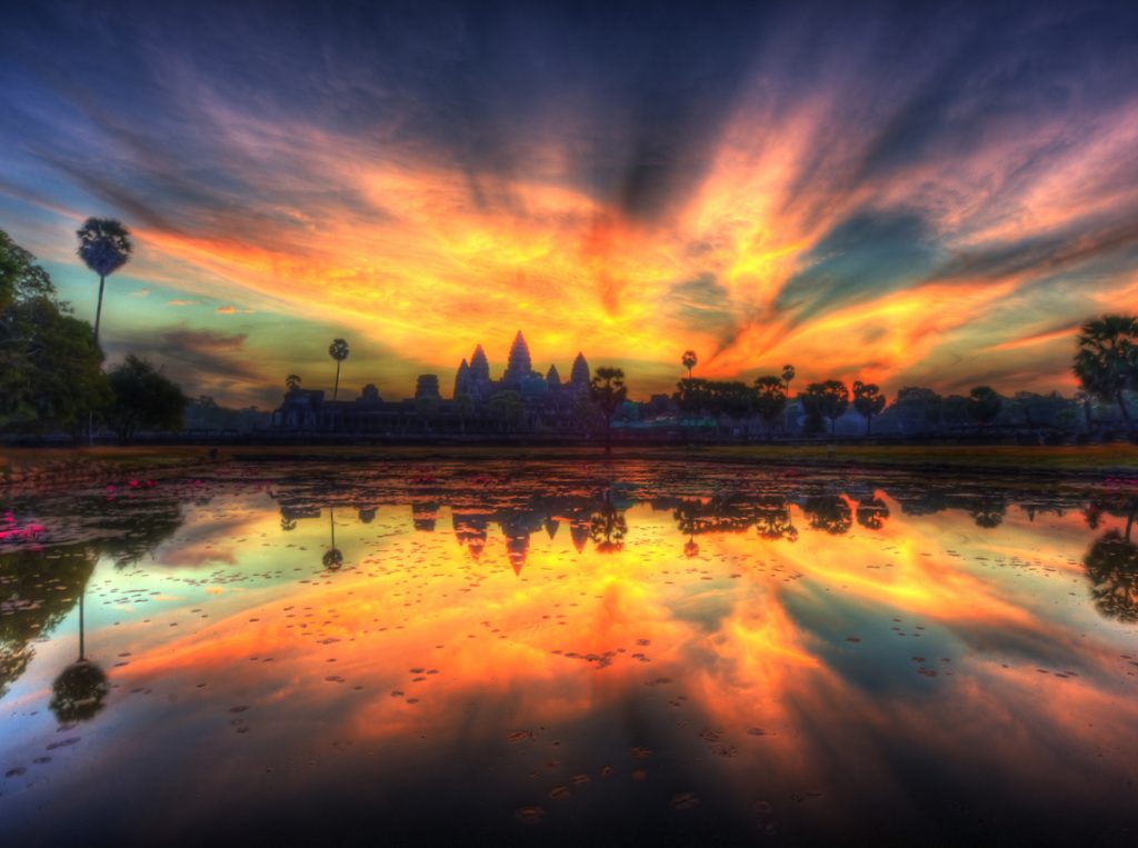 Angkor Wat (Camboya) |:  10 mejores lugares para la puesta del sol en el mundo |  Zestradar
