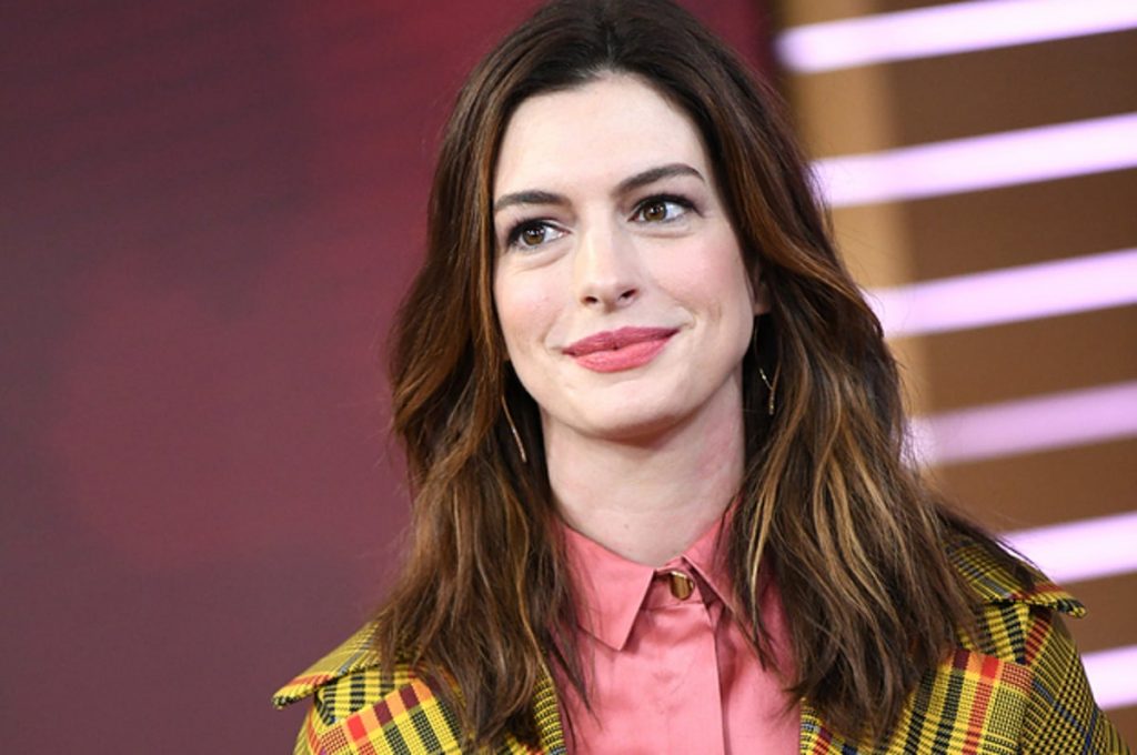 Anne Hathaway |  10 actrices más calientes de 2020 |:  Zestradar