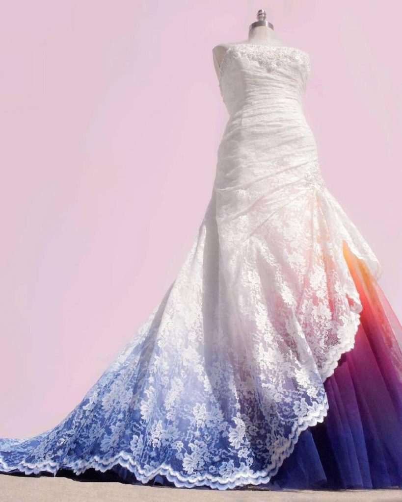 #6 |  Un artista inicia un negocio creando vestidos de novia coloridos únicos  Zestradar