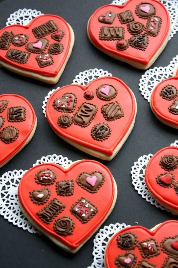 Caja de bombones |:  12 lindas ideas de galletas para el día de San Valentín |  Zestradar