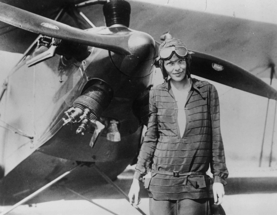 Amelia Earhart |:  10 mujeres más influyentes de la historia |  Zest Radar: