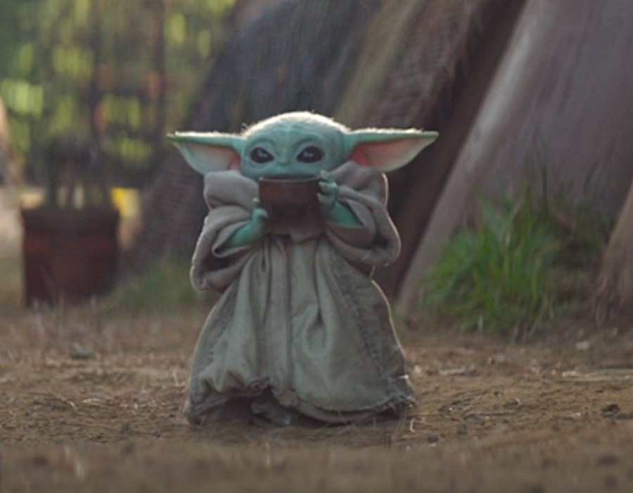 Baby Yoda y su sopa |  ¿Por qué estamos tan impotentes ante Baby Yoda?  Zestradar