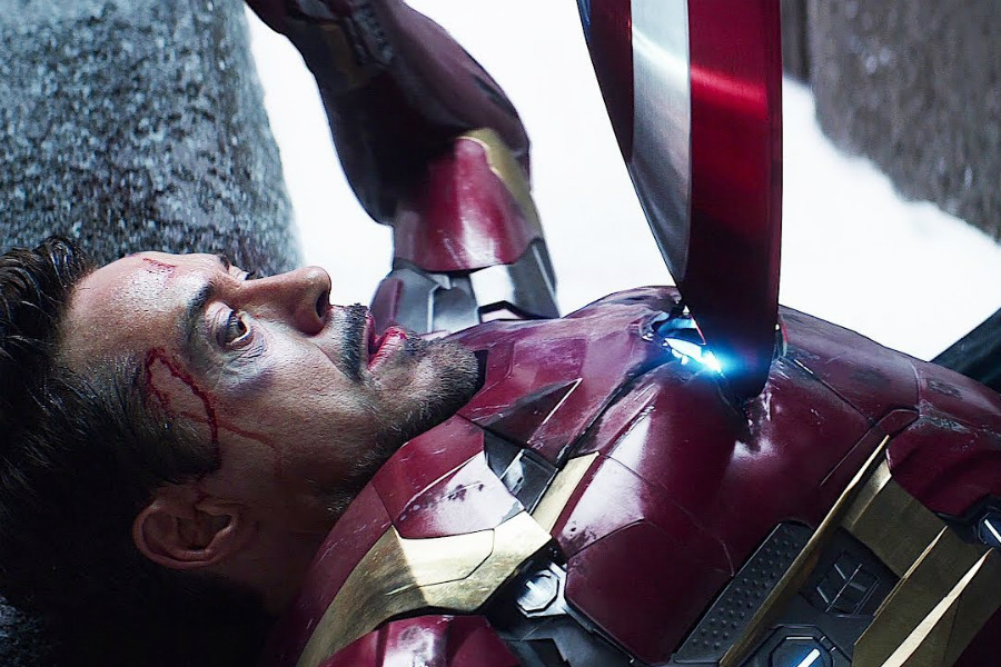 Capitán América vs Iron Man |:  Los 10 peores momentos del Capitán América |  Zest Radar: