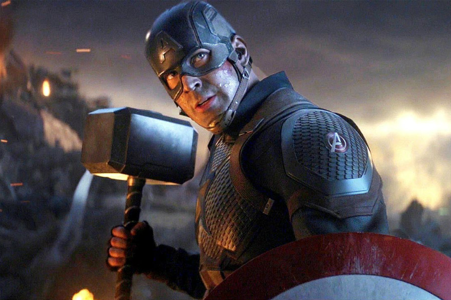 levantando el martillo de Thor |  Los 10 peores momentos del Capitán América |  Zest Radar:
