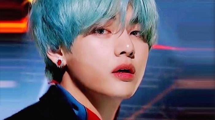 V (Kim Taehyung) |:  Personas de todo el mundo eligen a los 20 hombres más guapos del mundo  Zestradar